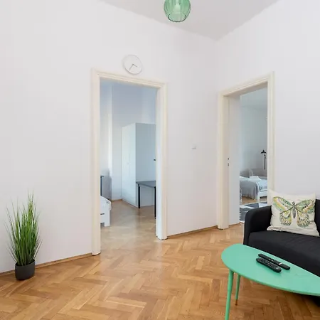 Old Town 2-bedroom דירה קרקוב