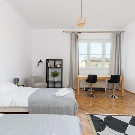 דירה Old Town 2-bedroom קרקוב